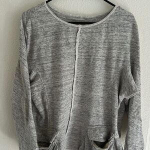 Max Studio Grey White top